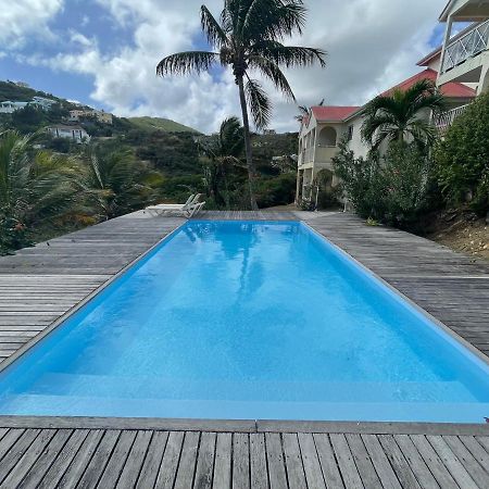 2 Bedroom Apt With Breathtaking View Oyster Pond Buitenkant foto