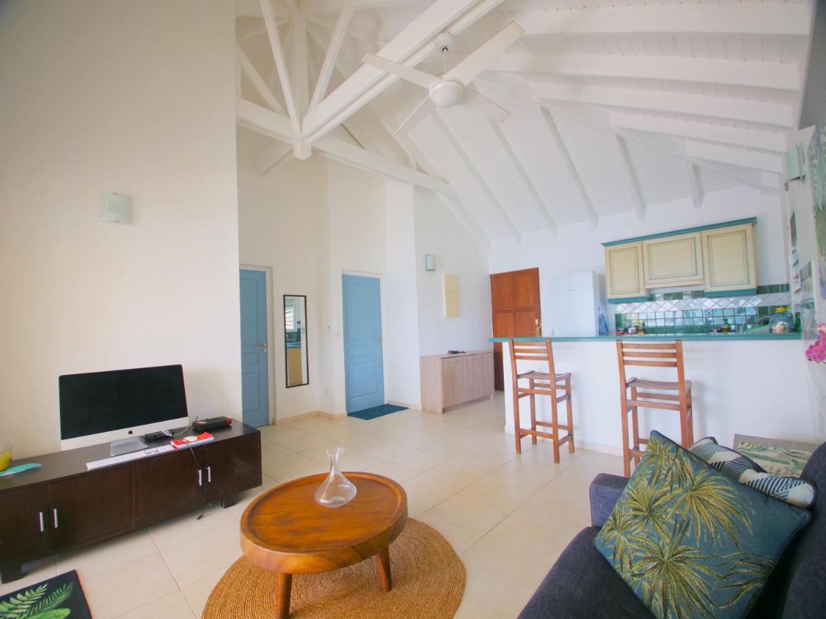 2 Bedroom Apt With Breathtaking View Oyster Pond Buitenkant foto