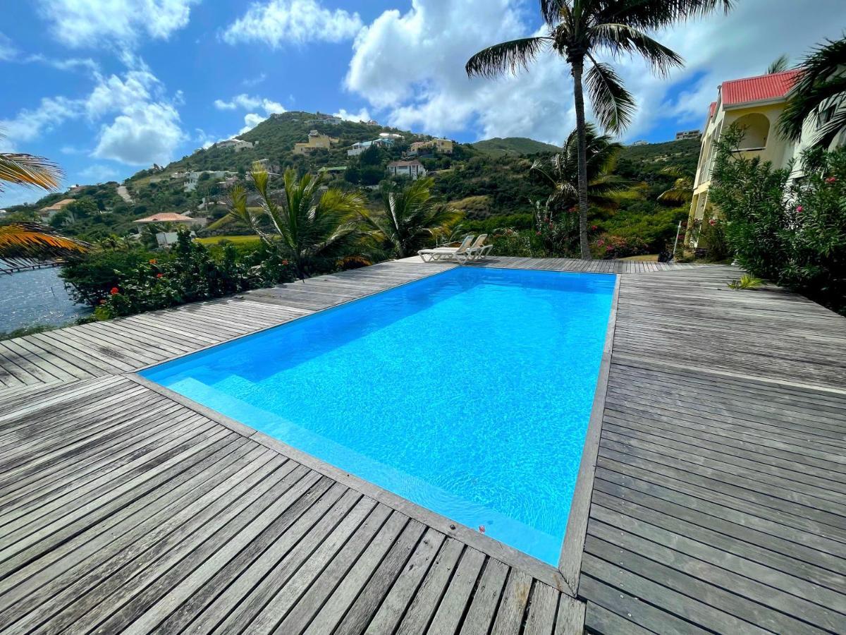 2 Bedroom Apt With Breathtaking View Oyster Pond Buitenkant foto